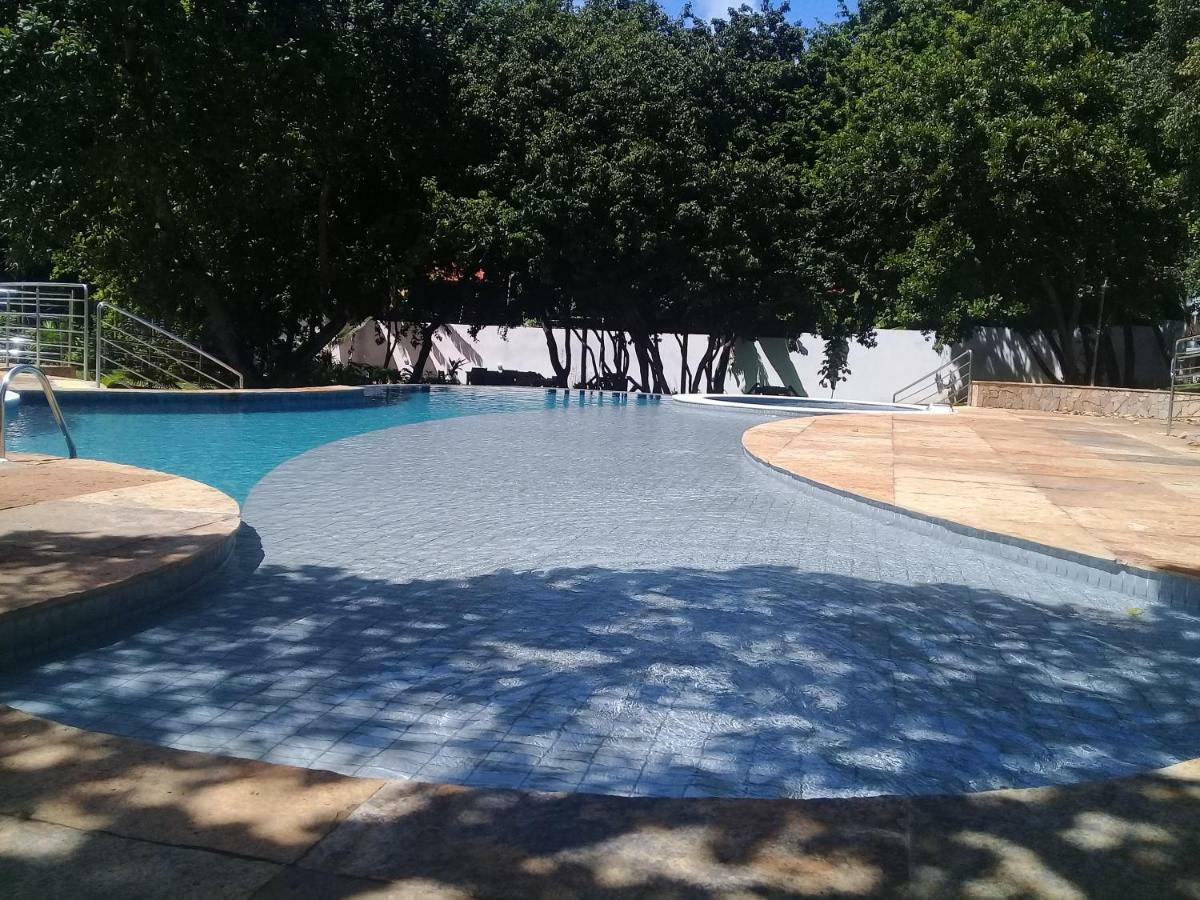 Apto Rover 2 Com Solarium Gratuito No Ubaia Res Apto 215 Apartment